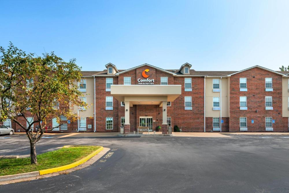 Comfort Inn & Suites Chesterfield - St Louis